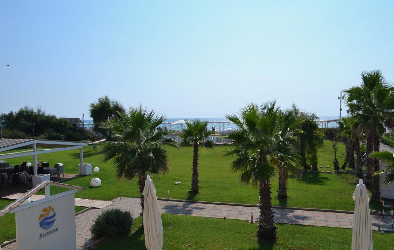 בטיפאליה Sunrise Accessible Resort מראה חיצוני תמונה