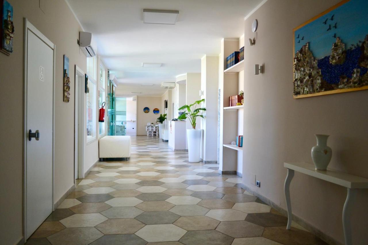 בטיפאליה Sunrise Accessible Resort מראה חיצוני תמונה